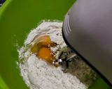 Foto langkah ke 1 dari resep Bolu kukus ekonomis.