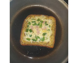 Foto del paso 4 de la receta: Tostada de queso y pimiento verde