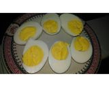 Foto langkah ke 5 dari resep Tips telur rebus ekstra kilat.