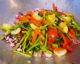 Hình bước làm 4 của món Bạch tuộc xào chua ngọt