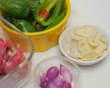 Foto langkah ke 1 dari resep Oseng Sapi Cabe Gendot.