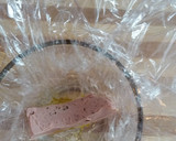 Foto del paso 4 de la receta: Crema de espárragos blancos y huevo flor con mousse de pato