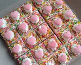 Foto langkah ke 6 dari resep Cake Potong Hias.
