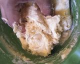 Foto langkah ke 5 dari resep Donat Gula Warna Warni Empuk Puk Puk.