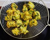 A picture of step 4 of Tropical amaranthus vadai.