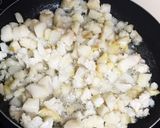Hình bước làm 1 của món Sò Huyết Xào Tỏi