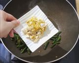 Foto langkah ke 4 dari resep Kacang Panjang Telor Asin.