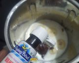 A picture of step 2 of Banana Nutella Milkshake.