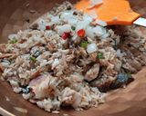 รูปขั้นตอนการทำที่ 4 ของ ข้าวผัดปลาทู