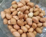 A picture of step 1 of Chivda Namkeen.