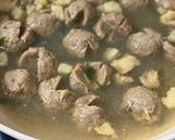 Foto langkah ke 4 dari resep Kuah Bakso Keliling.
