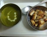 पालक सूप विथ क्रोटोन्स (Palak (spinach) soup with croutons recipe in hindi) रेसिपी चरण 11 फोटो