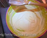 Une image de l'étape 3 de Gâteau d'anniversaire sur le thème des livres.