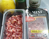 Foto del paso 1 de la receta: Truchas arcoíris con cama de papas y cebolla