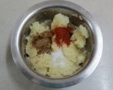 A picture of step 1 of Potato stuffed Chili Bajji.