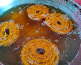 चकली (chakli recipe in marathi) रेसिपी स्टेप 7 फोटो 