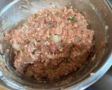 A picture of step 1 of Easy Wonton Noodle Soup.