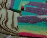 Foto langkah ke 8 dari resep Zebra Cake.