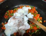 Foto del paso 3 de la receta: Arroz con cigalas y cuerpos otro arroz para la colección