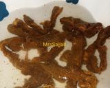 A picture of step 1 of Fried dry meat.