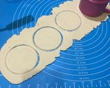 Foto langkah ke 4 dari resep Kulit Gyoza/Dumpling (goreng, rebus, kukus).