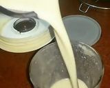 A picture of step 1 of Fruity Lassi.
