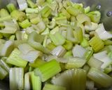 عکس مرحله 4 از دستور خورشت کرفس 🍲 celery stew