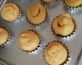Foto langkah ke 3 dari resep Kue soes.