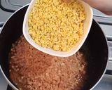 A picture of step 5 of Chicken Resha Daal.