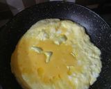 Foto langkah ke 2 dari resep Nasi Goreng selimut.