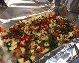 Une image de l'étape 7 de Filets de julienne au thym frais, courgette et poivron rouge.
