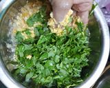 મેથી અને ડુંગળી ના મિક્ષ ગોટા(Methi Ane Dungali Na Mix Gota Recipe In Gujarati) રેસીપી સ્ટેપ4ફોટો