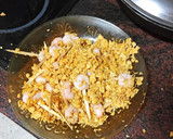 Foto del paso 2 de la receta: Aperitivo de gambas fritas con mojo de pimiento del piquillo