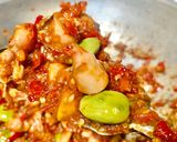 Foto langkah ke 5 dari resep Cumi Asin Sambal Pete.