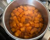 Foto del passaggio 4 della ricetta 140 • Dolce umido di patata americana alla vaniglia e rum 🍠🥃🍠🥃🍠 (senza glutine)