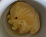 A picture of step 3 of Dried fruits & date rolls.