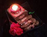 A picture of step 14 of Surprise heart cake.
