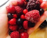 Une image de l'étape 1 de Smoothie Myrtille & Fruits rouges.