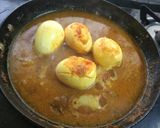 A picture of step 2 of Egg Pepper with Gravy.