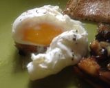 A picture of step 8 of Poached Egg with Roasted Shiitake and Shallots.