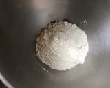 Une image de l'étape 4 de Pâte brisée à la menthe fraîche et épeautre.