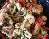 Foto del paso 3 de la receta: Pechuga de pollo con salsa chimichurri