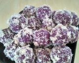Foto langkah ke 5 dari resep Klepon Ubi Ungu Anti Gagal.
