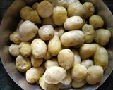 কাশ্মীরি দম আলু (Kashmiri dum aloo recipe in Bengali) রেসিপির ধাপ 1 ছবি