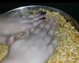 A picture of step 2 of Murmura chikki.