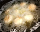 A picture of step 6 of Stuffed Moong daal kachori.