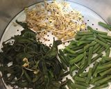 Foto langkah ke 1 dari resep Urap Sayur Sederhana.
