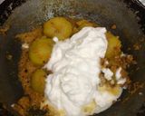 A picture of step 4 of Shahi Malai Tinda.