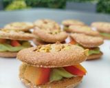 Une image de l'étape 2 de Biscuits dacquoise pistache et abricots.