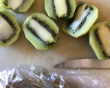 Foto del paso 1 de la receta: 213. Kiwis rellenos (postre)